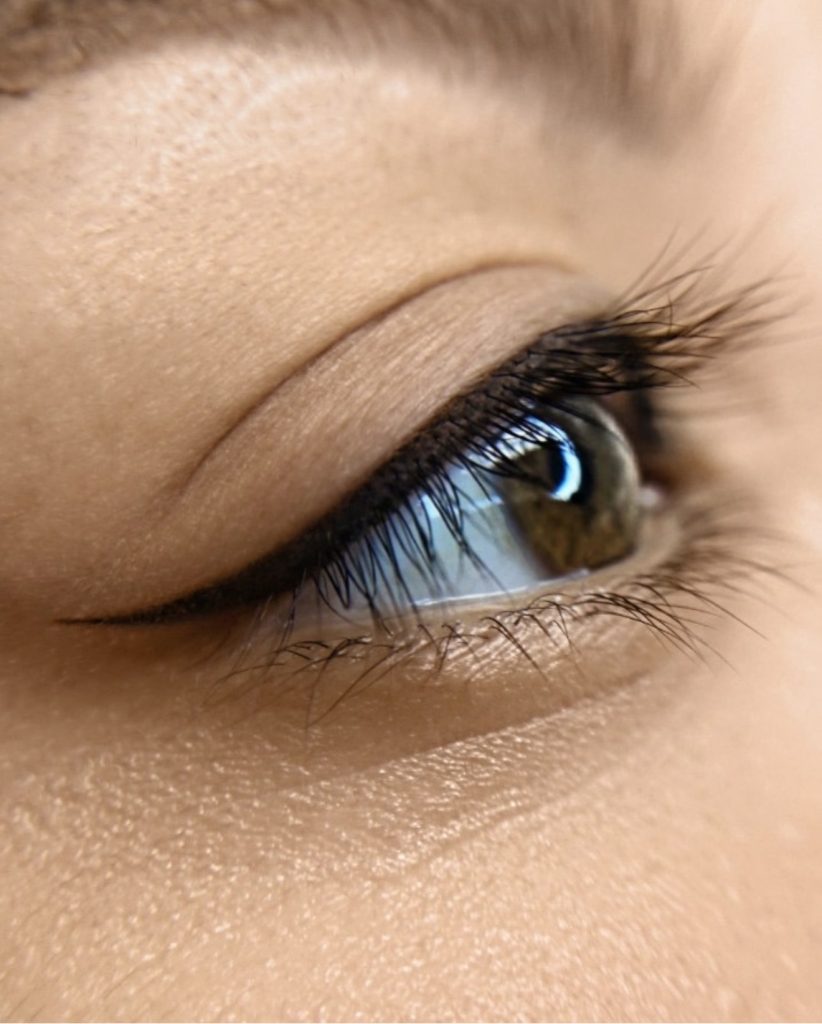Permanent makeup eyeliner tattoo San Diego Dashe